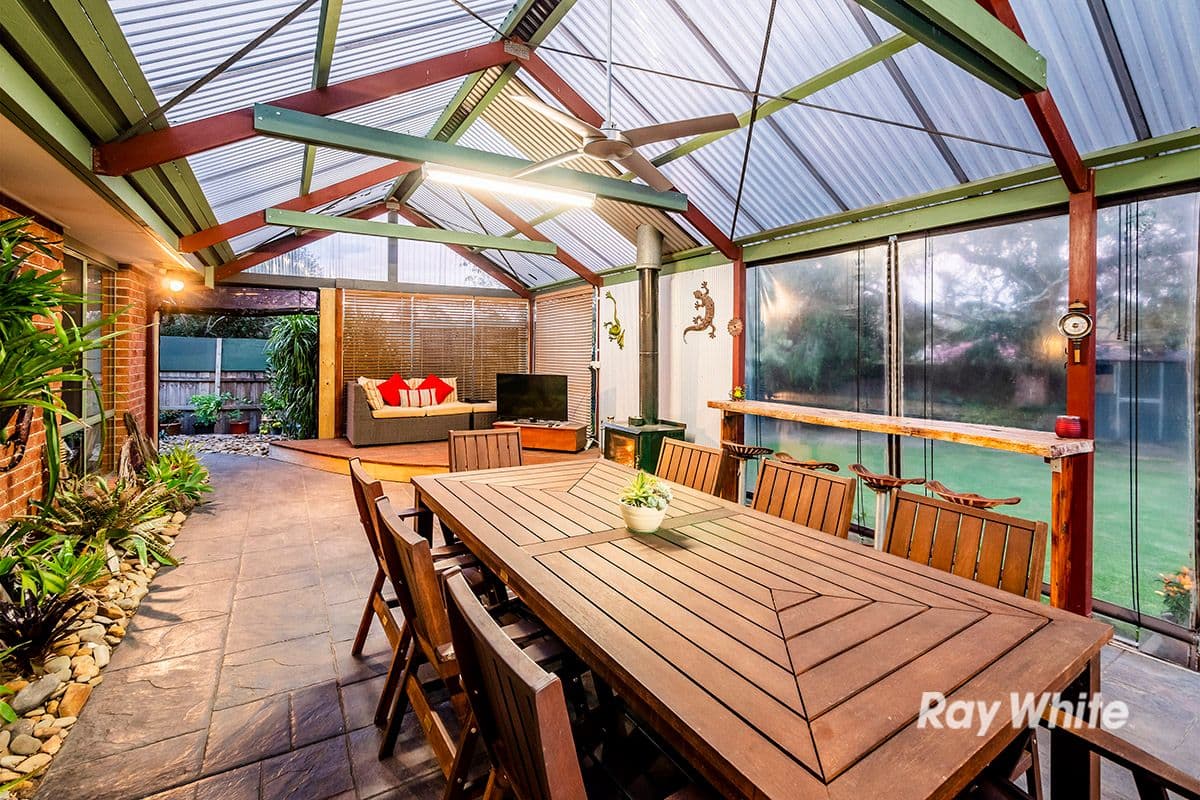 8 Ivy Court, Cranbourne North VIC 3977, Cranbourne North - Thumbnail 2