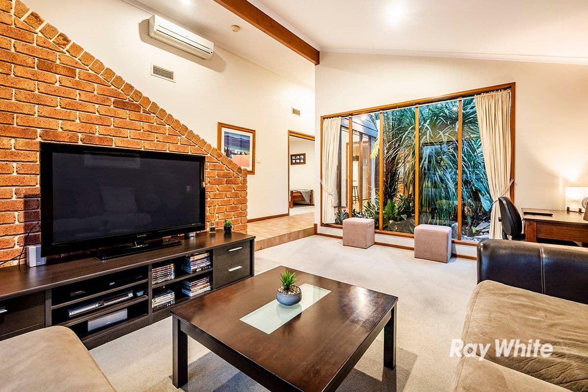 8 Ivy Court, Cranbourne North VIC 3977, Cranbourne North - Thumbnail 5