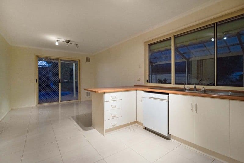 11 Yellow Wood Court, GREENWITH SA 5125, Greenwith - Thumbnail 4