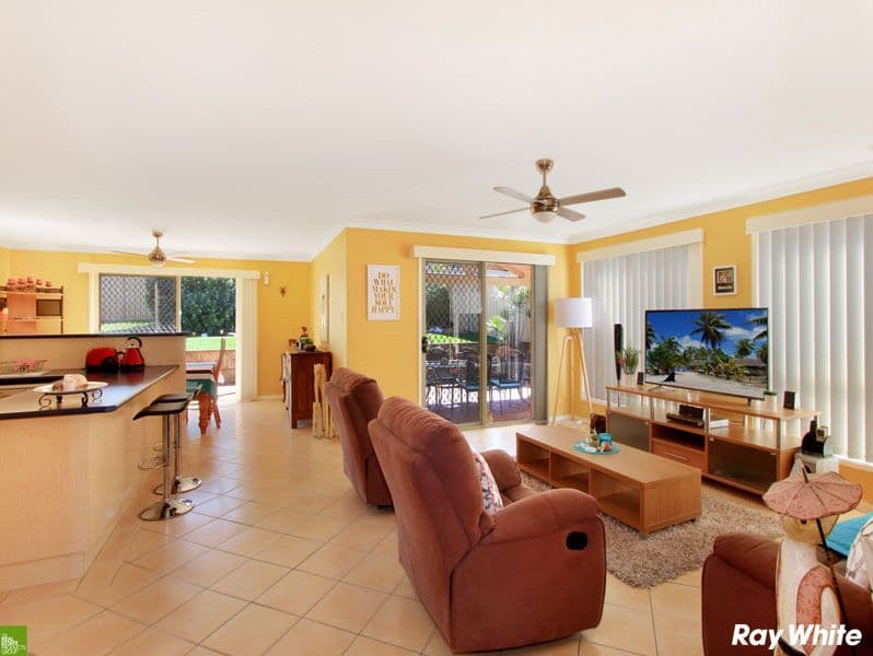 49 Campaspe Circuit, Albion Park - Thumbnail 4