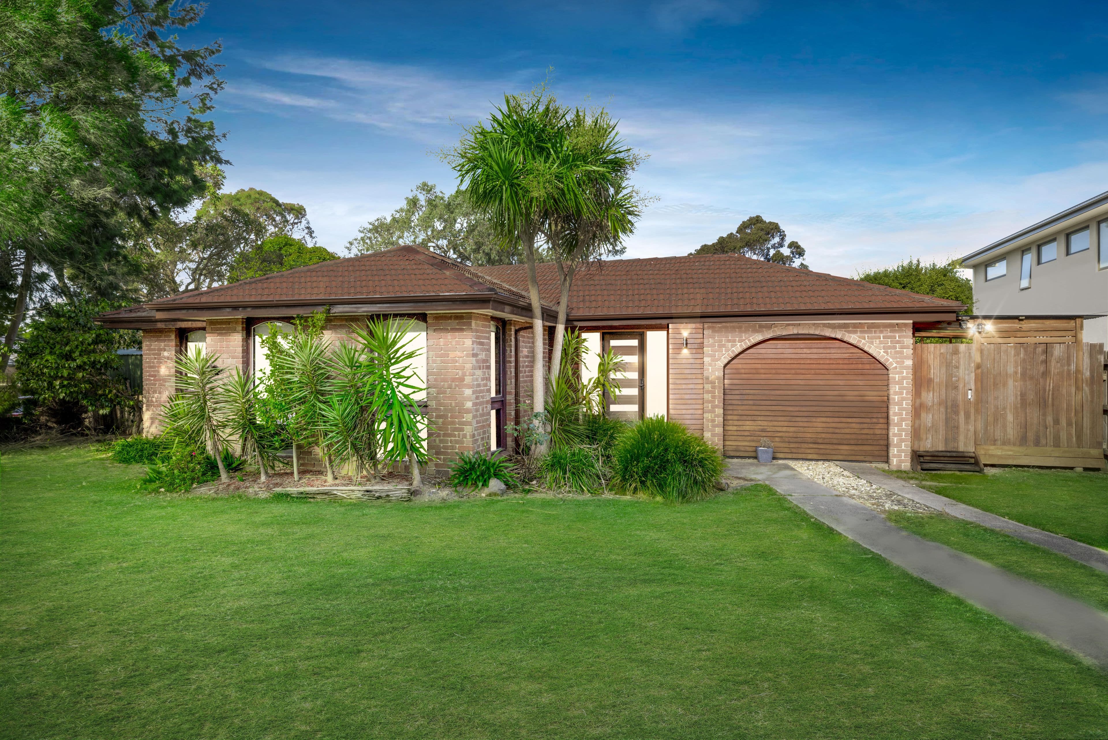 17 Chichester Square, Wantirna VIC 3152, Wantirna - Image 1