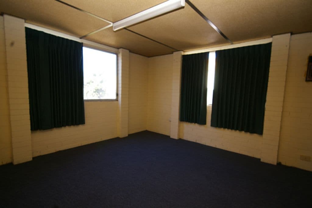 7 Yeaman Court, KOONDOOLA WA 6064, Koondoola - Thumbnail 2