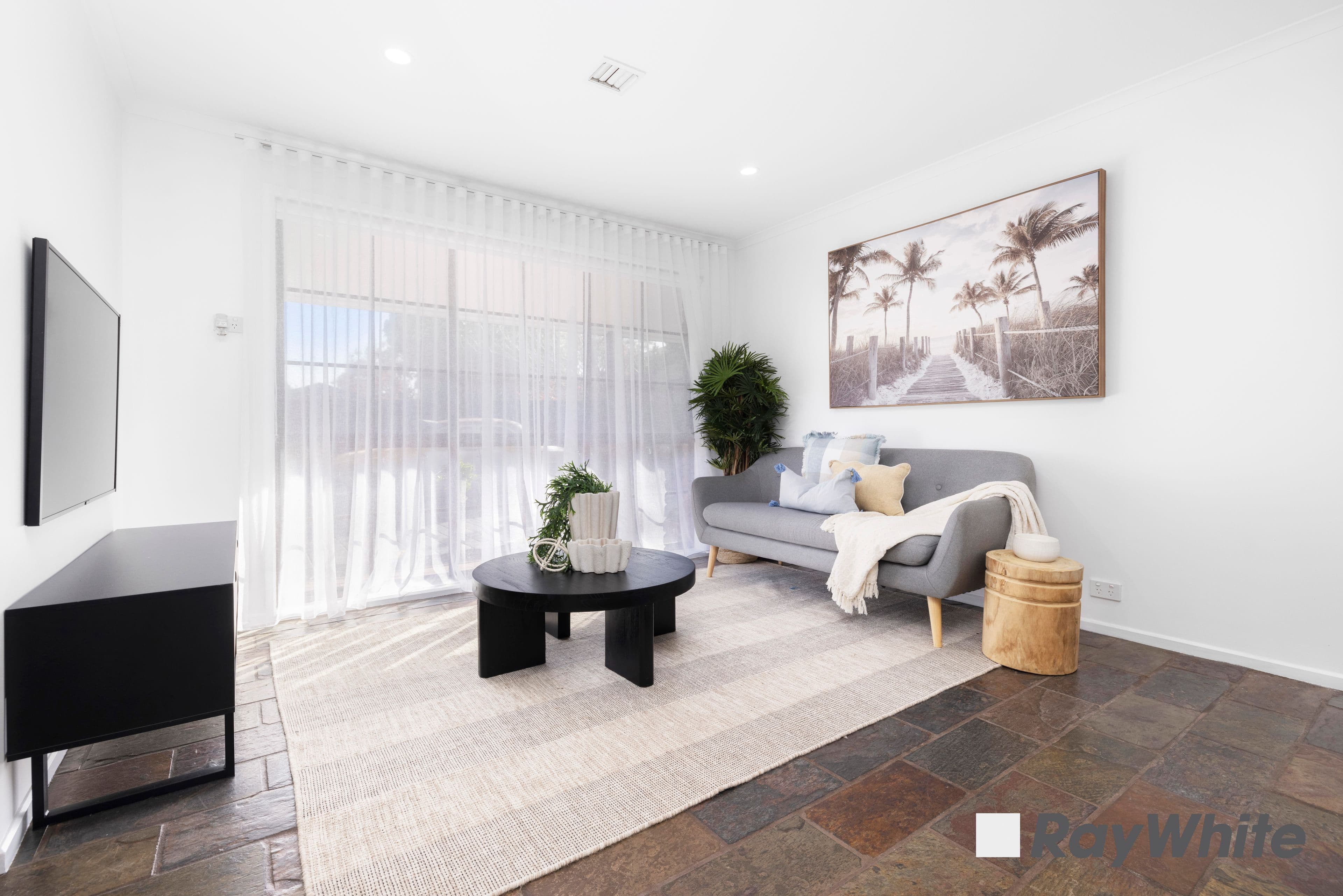 60 Fleetwood Drive, Narre Warren VIC 3805, Narre Warren - Thumbnail 3