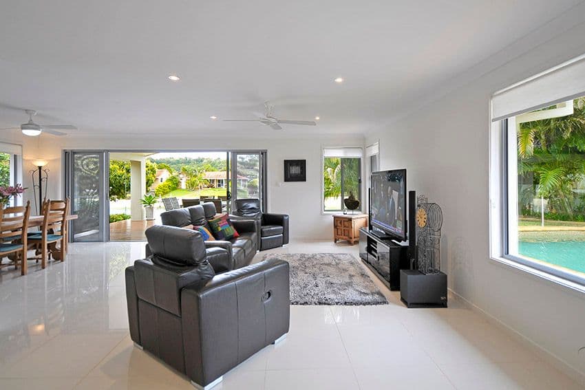 3 Mackerel Court, PALM BEACH QLD 4221, Palm Beach - Thumbnail 5