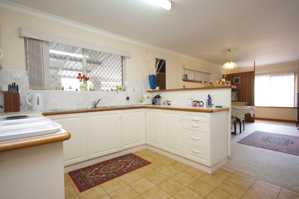 15 Kennington Road, Morley WA 6062, Morley - Thumbnail 8