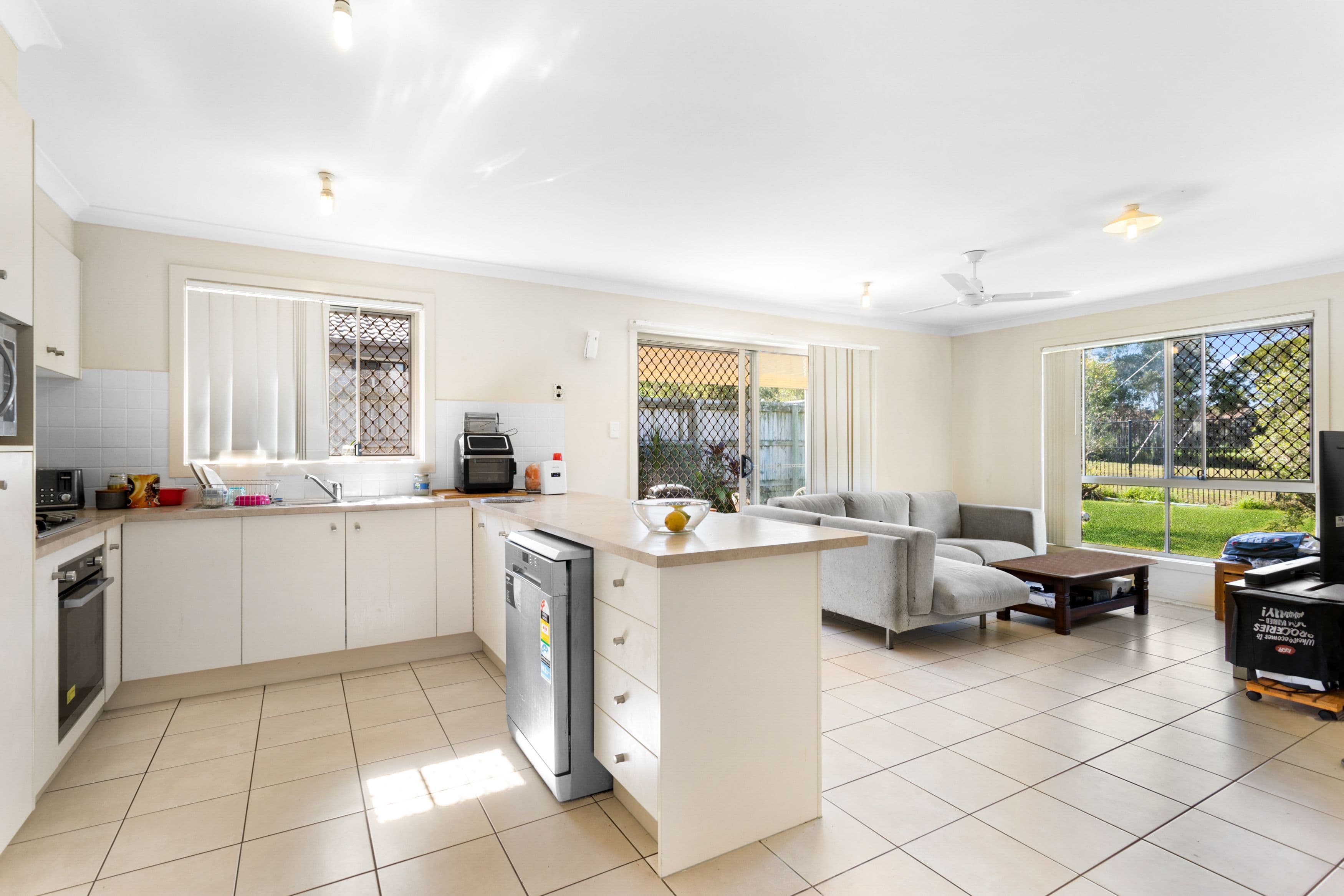6 Water Gum Crescent, Ningi QLD 4511, Ningi - Thumbnail 2