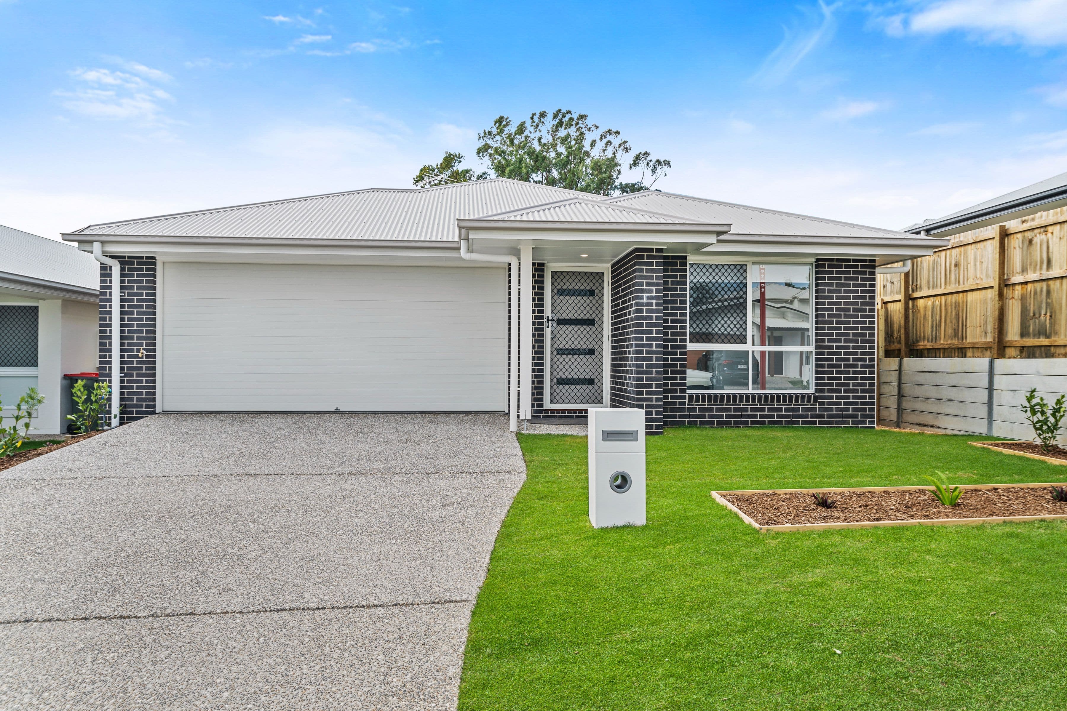 8 Vivienne Way, Marsden QLD 4132, Marsden - Image 1