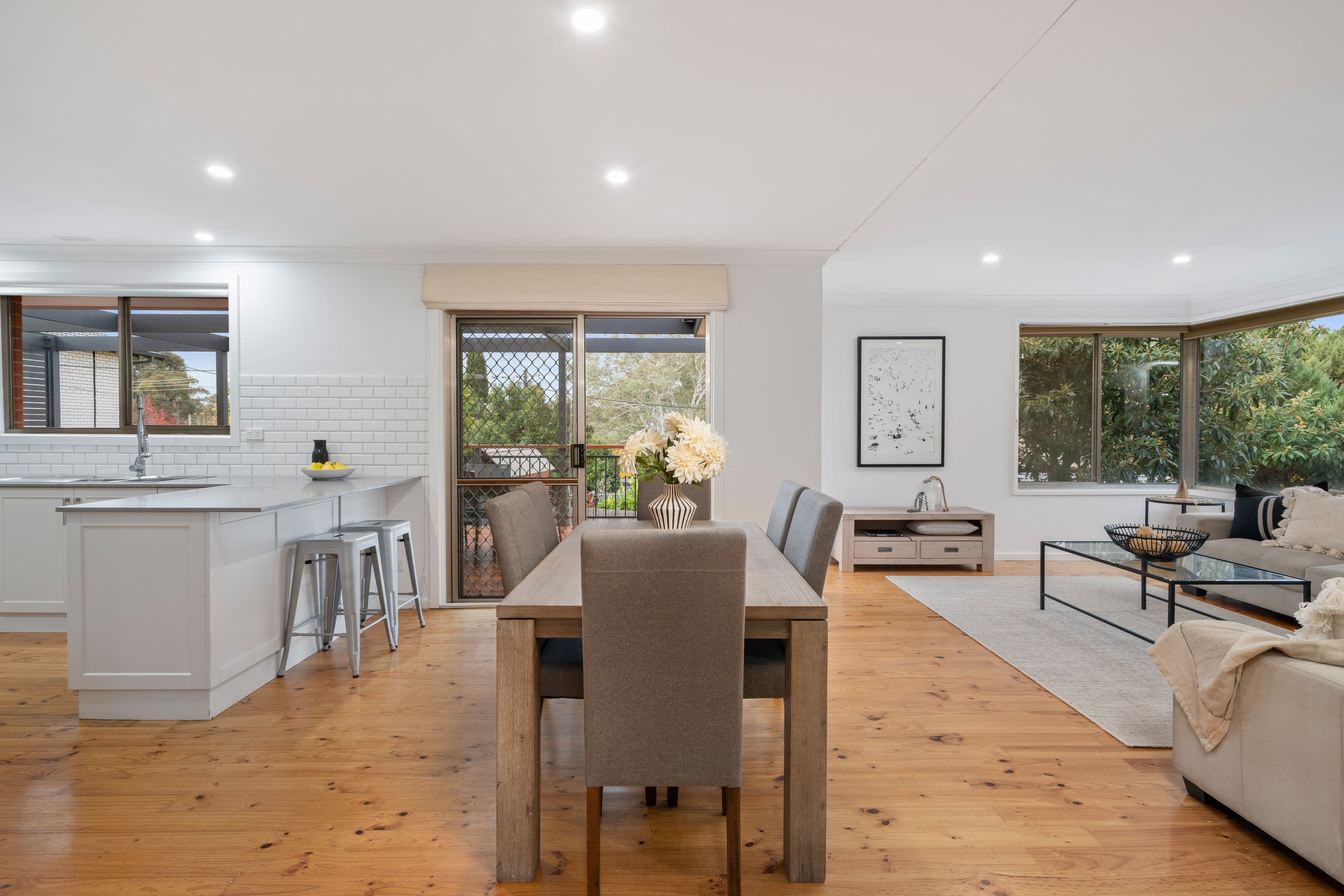6 Castlereagh Crescent, Macquarie ACT 2614, Macquarie - Thumbnail 4