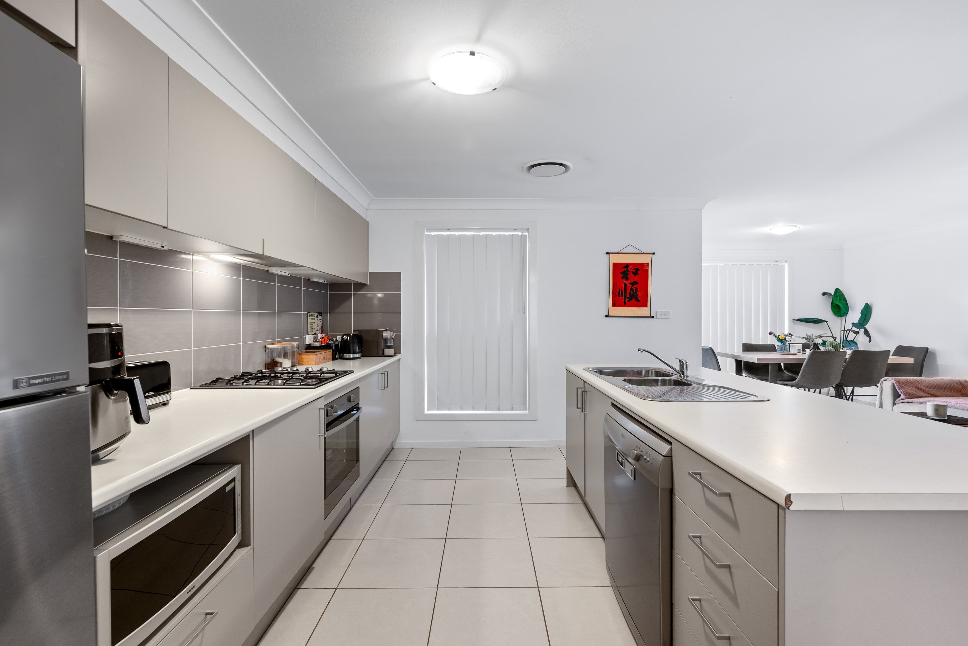 117 Ingleburn Gardens Drive, BARDIA NSW 2565, Bardia - Thumbnail 2