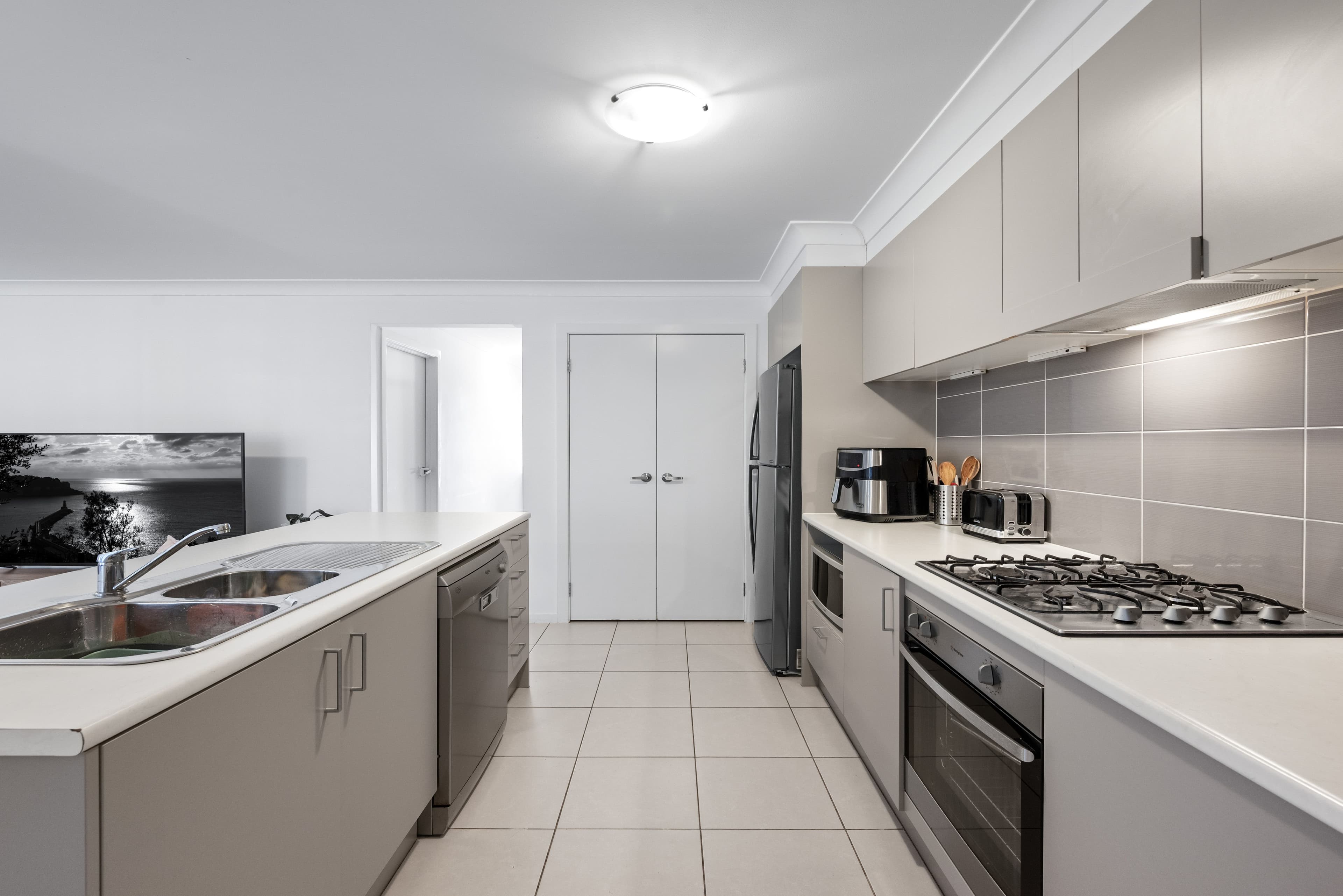 117 Ingleburn Gardens Drive, BARDIA NSW 2565, Bardia - Thumbnail 3