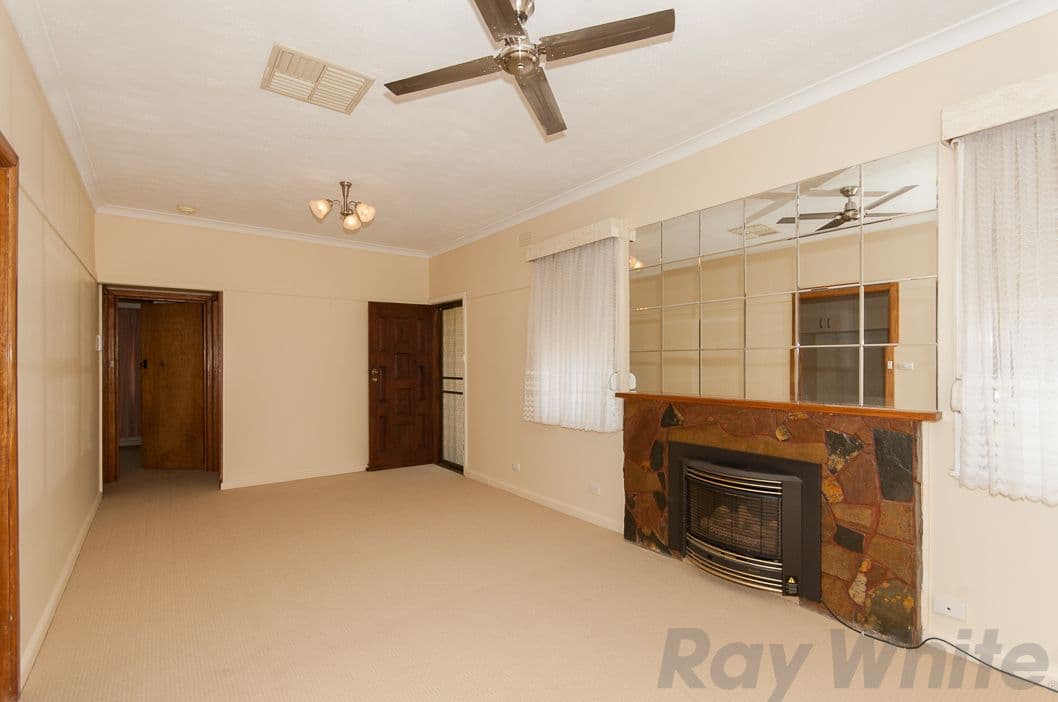 31 McClean Street, Yarrawonga VIC 3730, Yarrawonga - Thumbnail 3