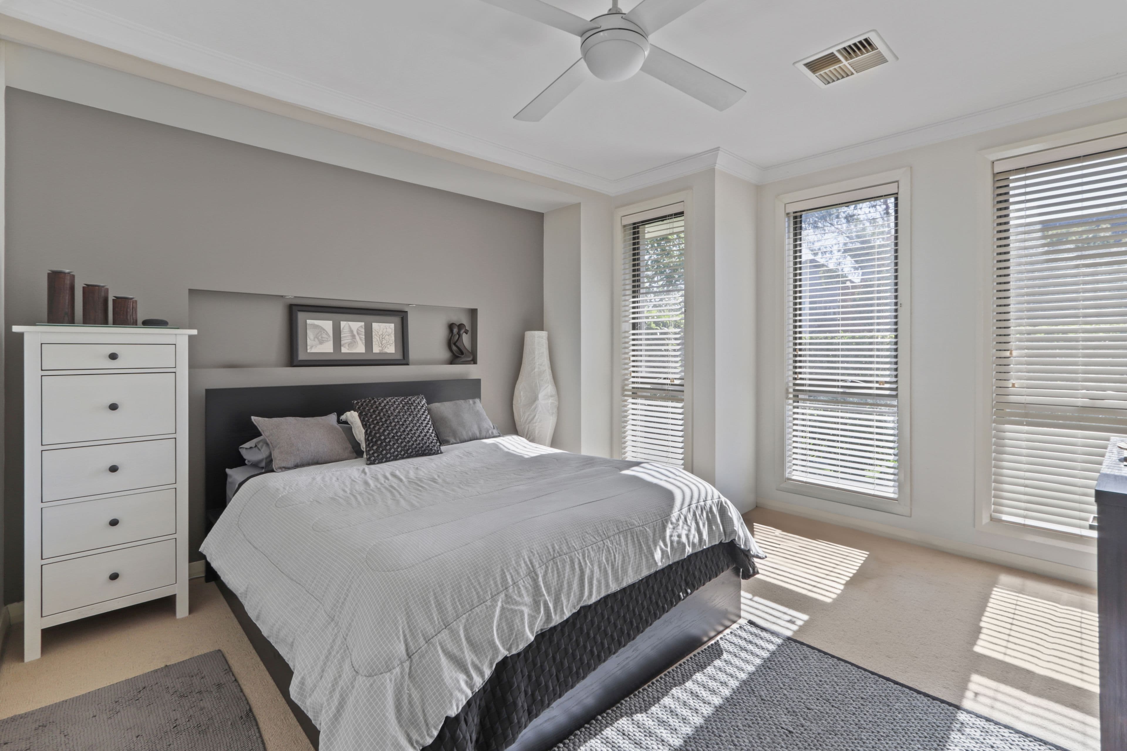 196 Carmichael Drive, West Hoxton NSW 2171, West Hoxton - Thumbnail 2