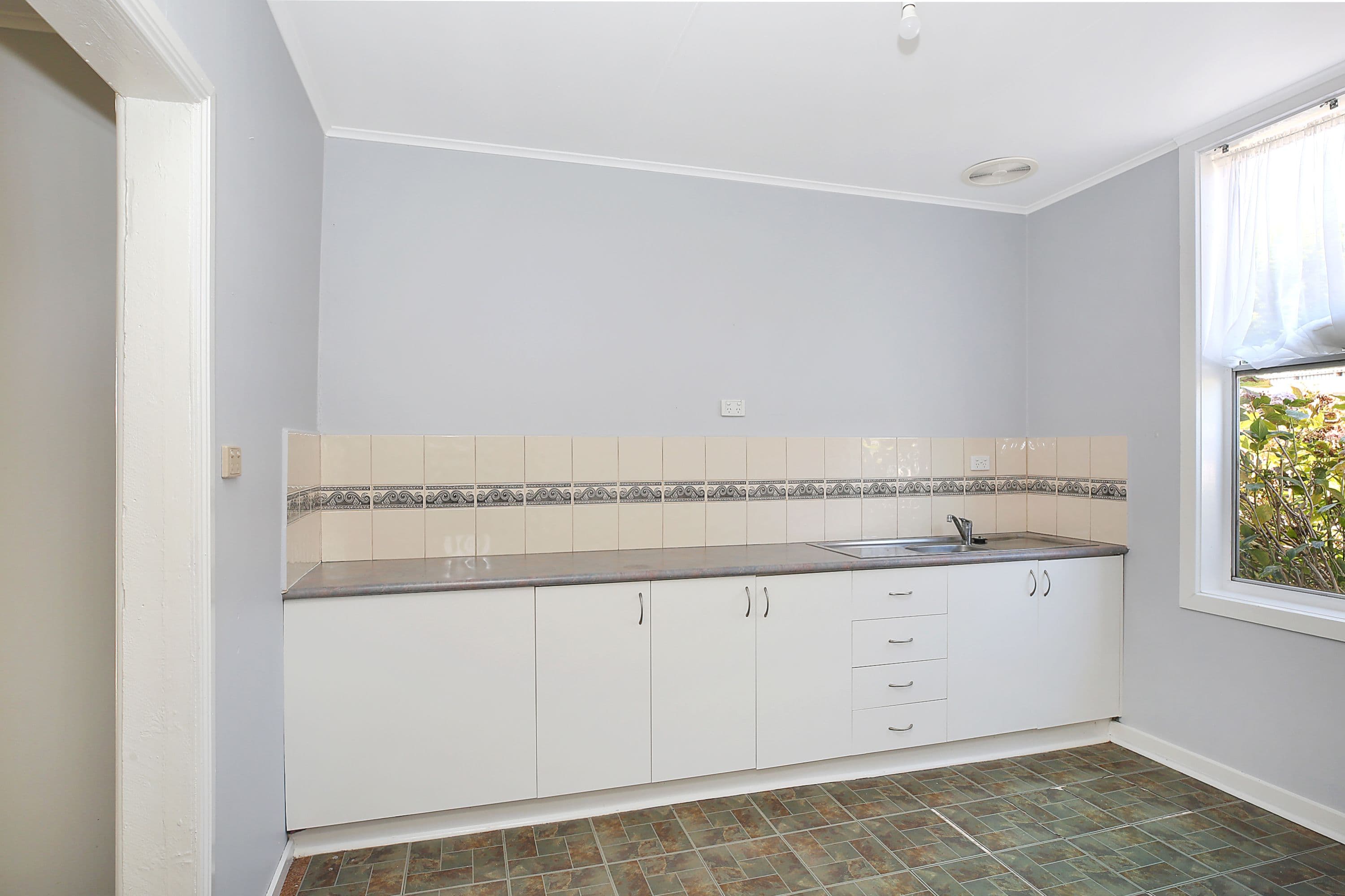 41 Bowen Street, Camperdown VIC 3260, Camperdown - Thumbnail 5