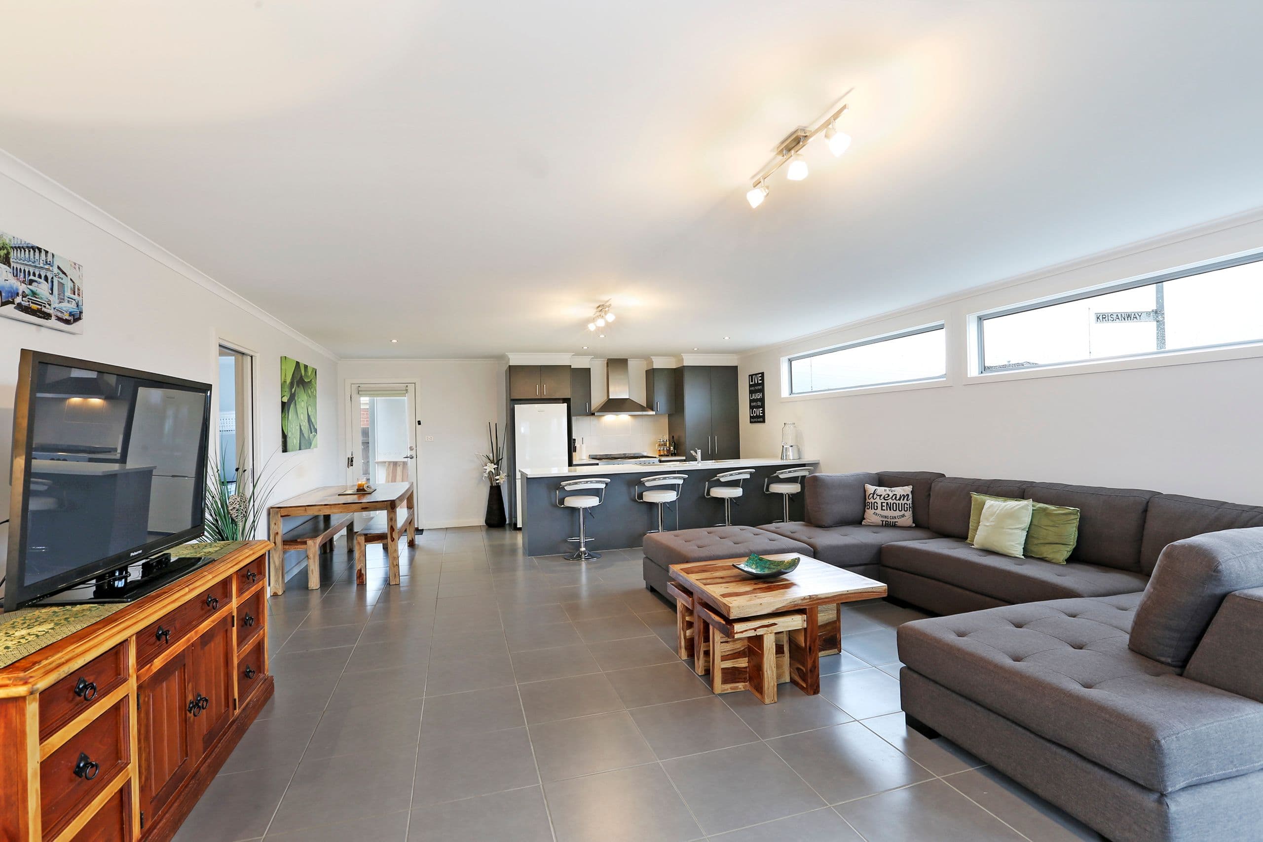 27 Krisanway Drive, Marshall VIC 3216, Marshall - Thumbnail 2