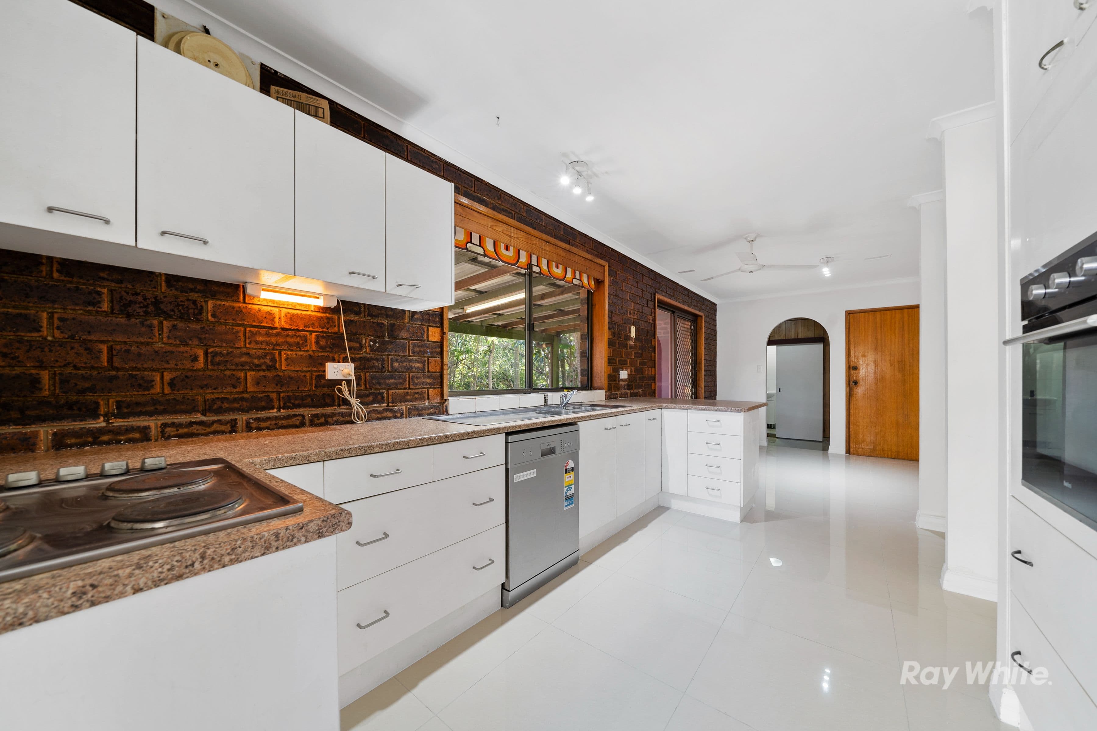 10 Ursula Court, Springwood QLD 4127, Springwood - Thumbnail 5