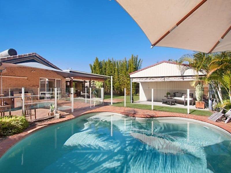 18 Rosswood Court, HELENSVALE QLD 4212, Helensvale - Thumbnail 2