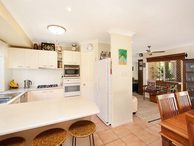 18 Rosswood Court, HELENSVALE QLD 4212, Helensvale - Thumbnail 5