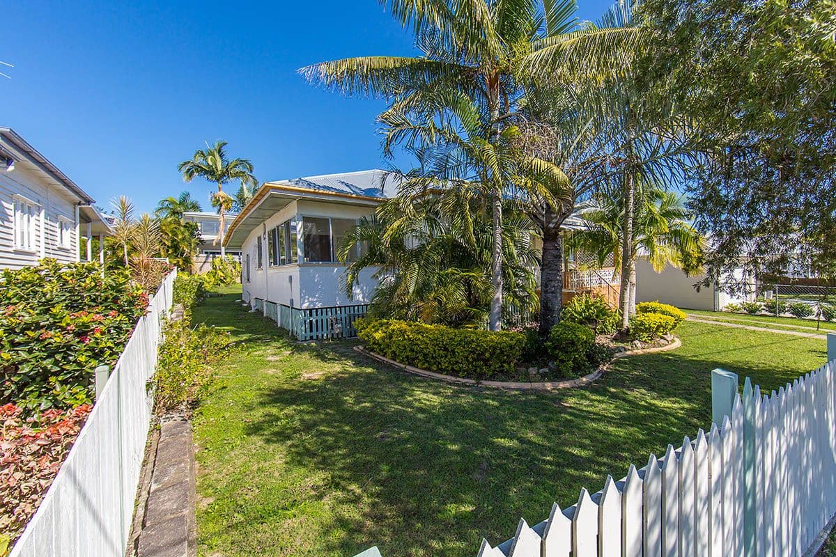 17 Fourteenth Avenue, Kedron QLD 4031, Kedron - Thumbnail 2