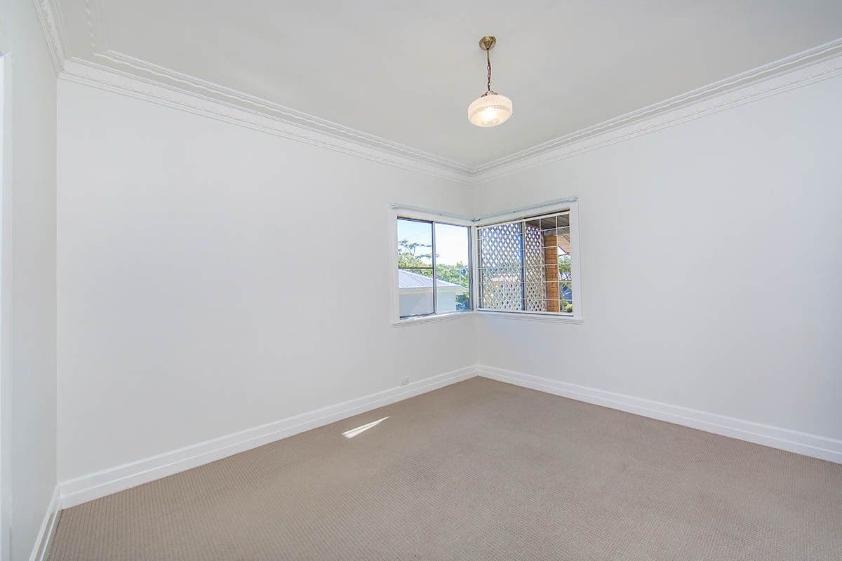 17 Fourteenth Avenue, Kedron QLD 4031, Kedron - Thumbnail 4