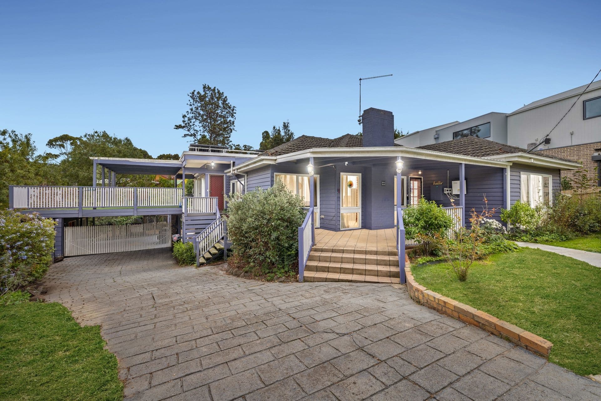 2 Hilsea Court, Mount Waverley VIC 3149, Mount Waverley - Image 1