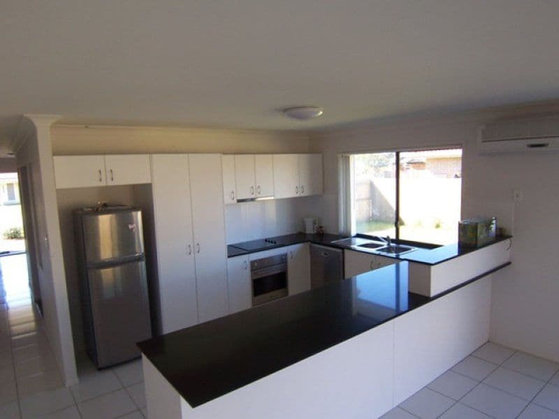 29 Varley Street, LOWOOD QLD 4311, Lowood - Thumbnail 2