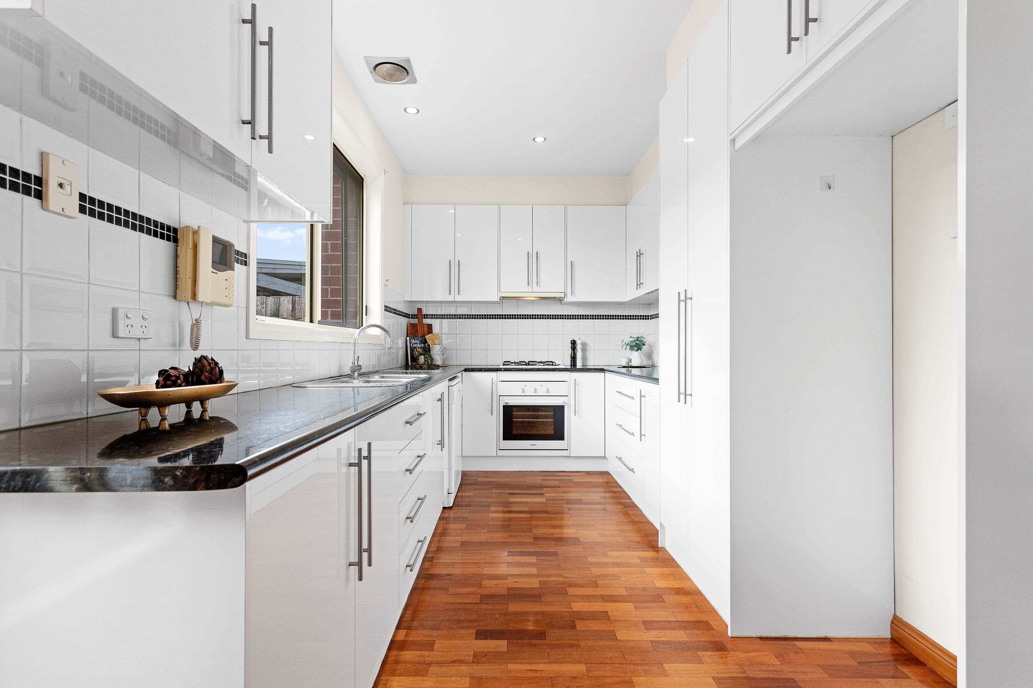 112 Messmate Street, Lalor VIC 3075, Lalor - Thumbnail 3