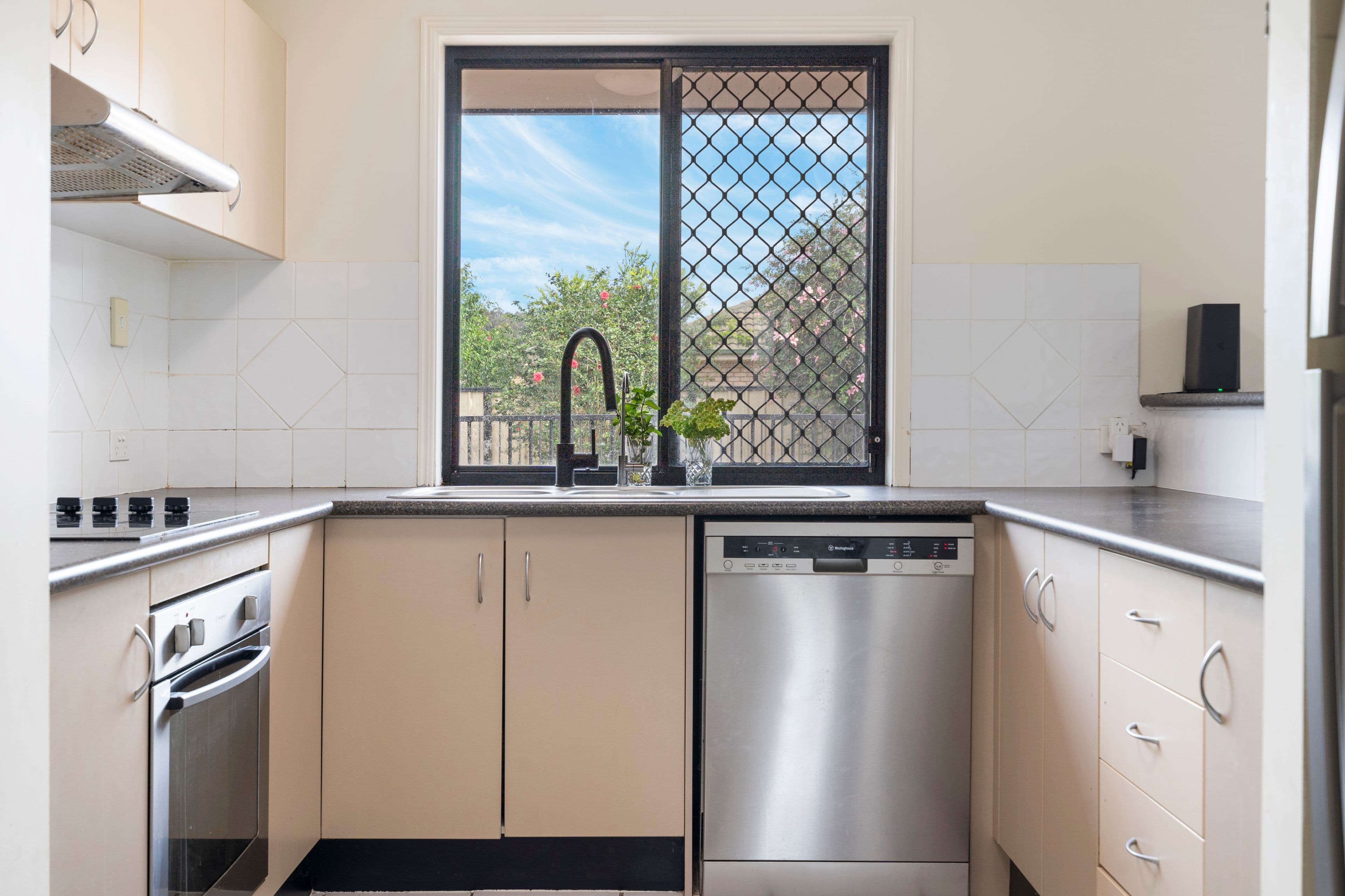 10 Eckart Court, Minden QLD 4311, Minden - Thumbnail 7