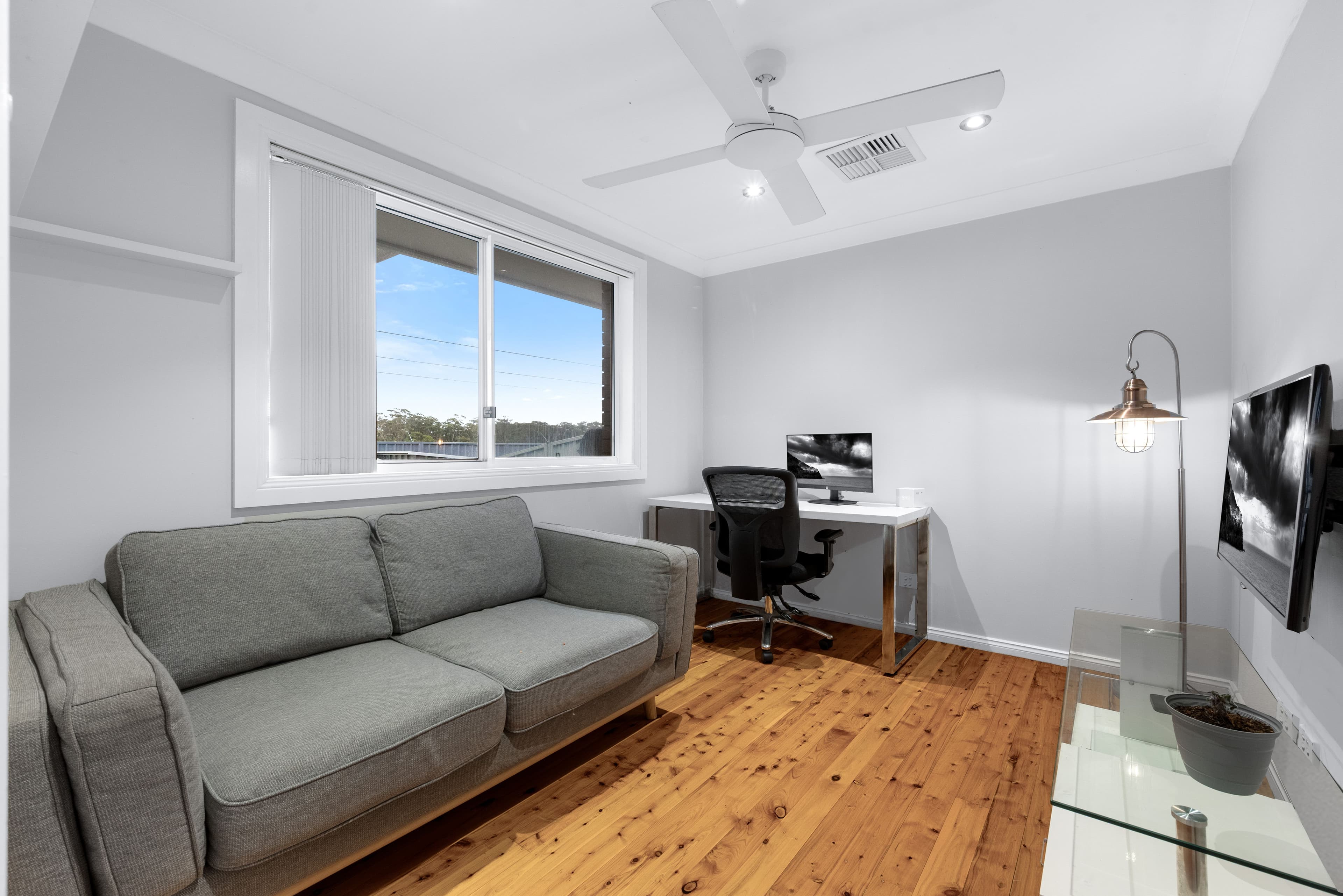 10 Fergusson Street, Glenfield NSW 2167, Glenfield - Thumbnail 4