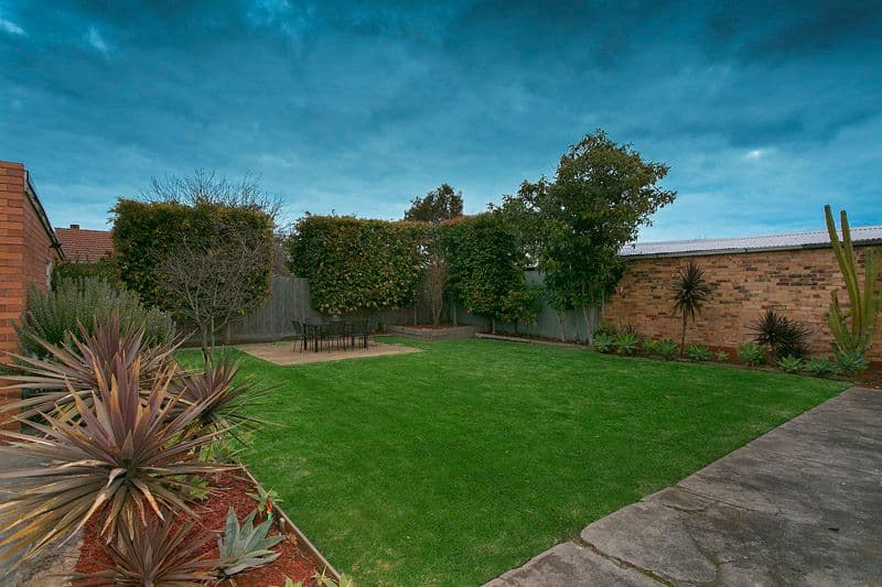 39 Mclaurin Road, CARNEGIE VIC 3163, Carnegie - Thumbnail 3