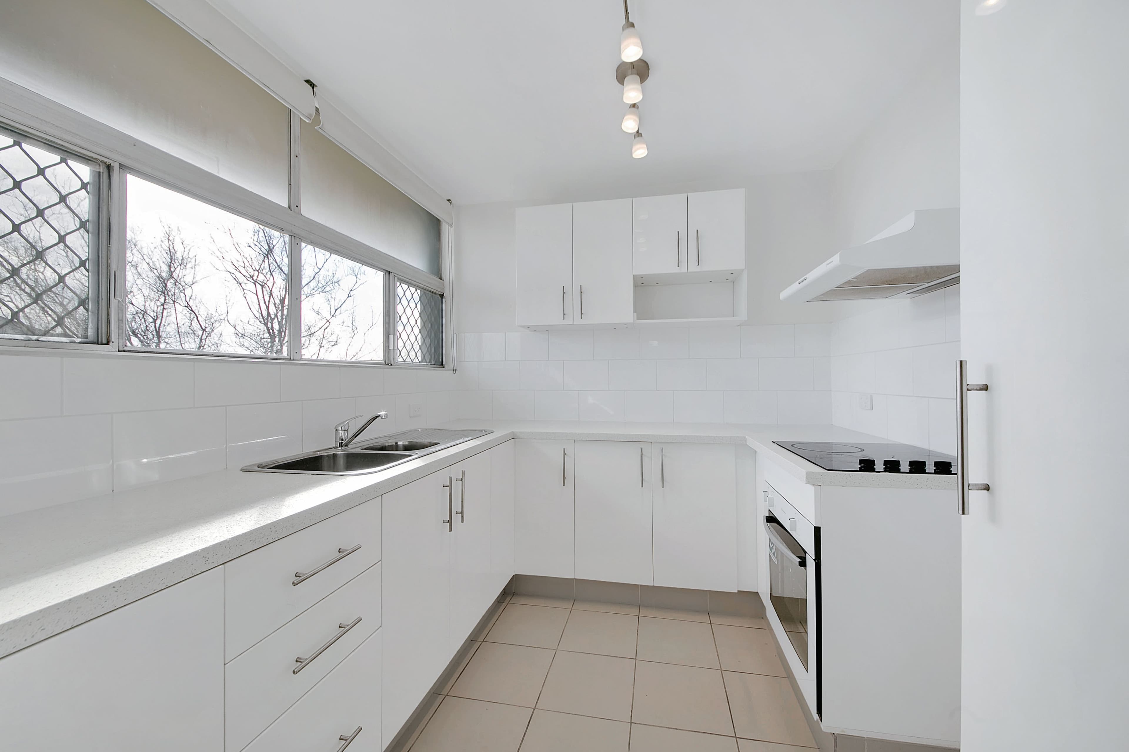 50 Hampstead Road, Highgate Hill QLD 4101, Highgate Hill - Thumbnail 2