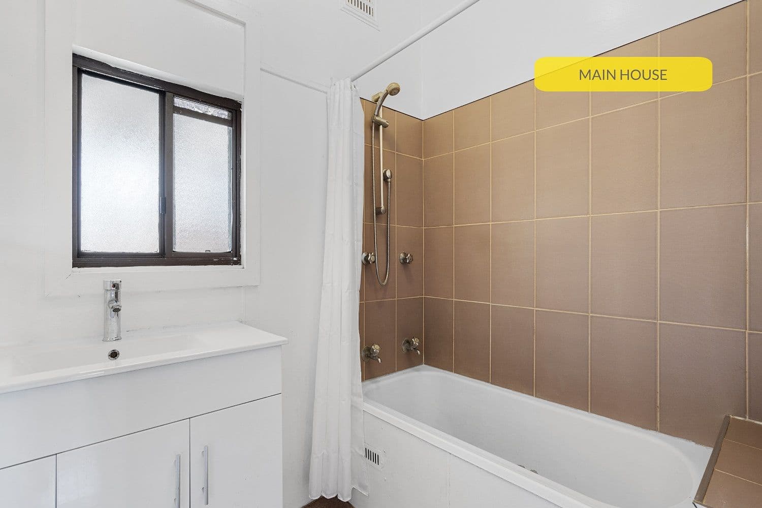 14 Macarthur Street, Killarney Vale NSW 2261, Killarney Vale - Thumbnail 4
