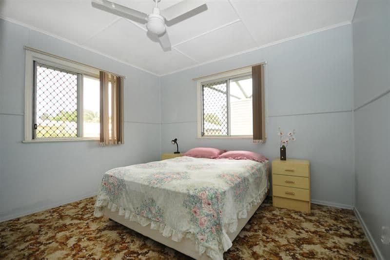 5 Devine Street, HARRISTOWN QLD 4350, Harristown - Thumbnail 6