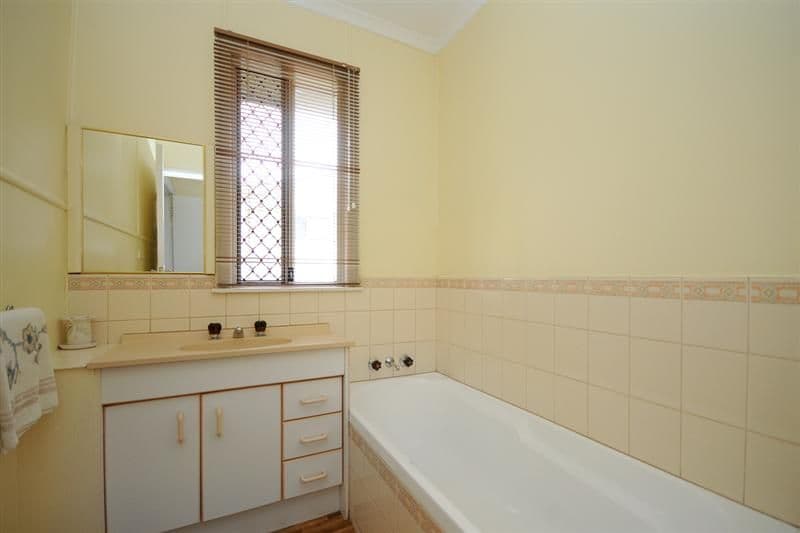 5 Devine Street, HARRISTOWN QLD 4350, Harristown - Thumbnail 8