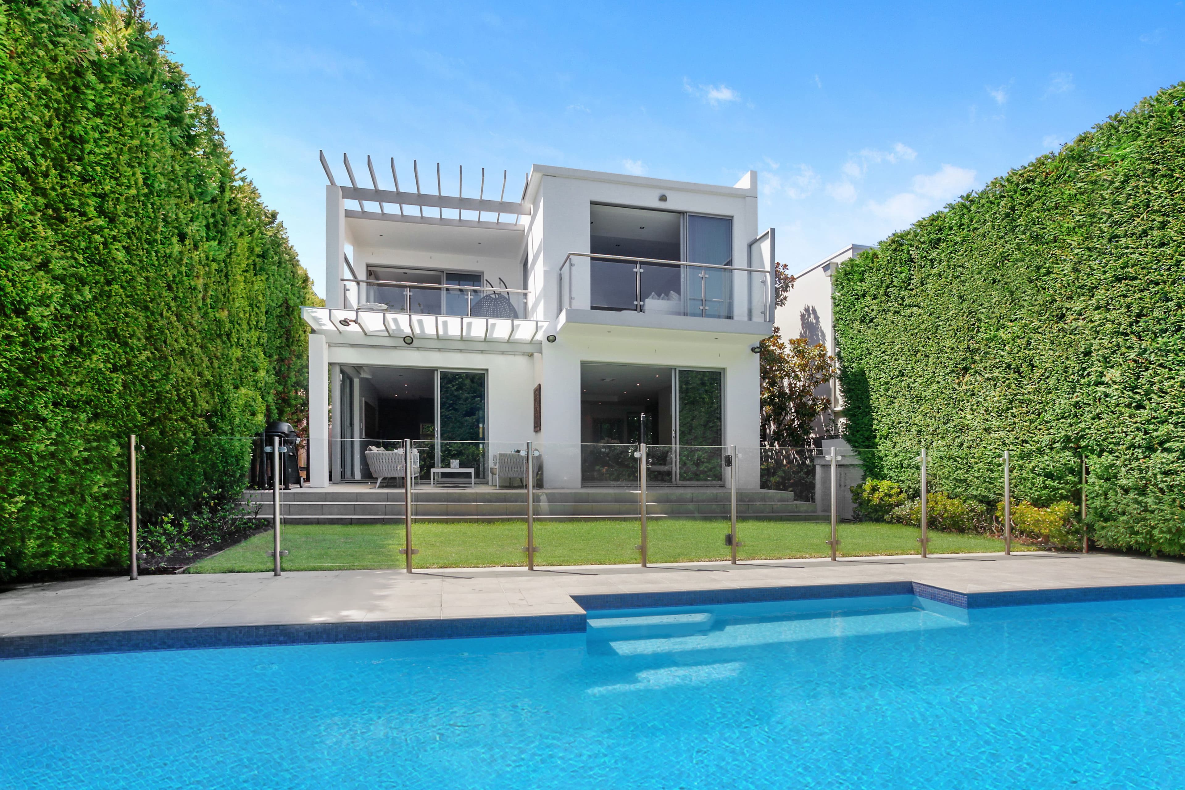 10 Reina Street, North Bondi - Image 1