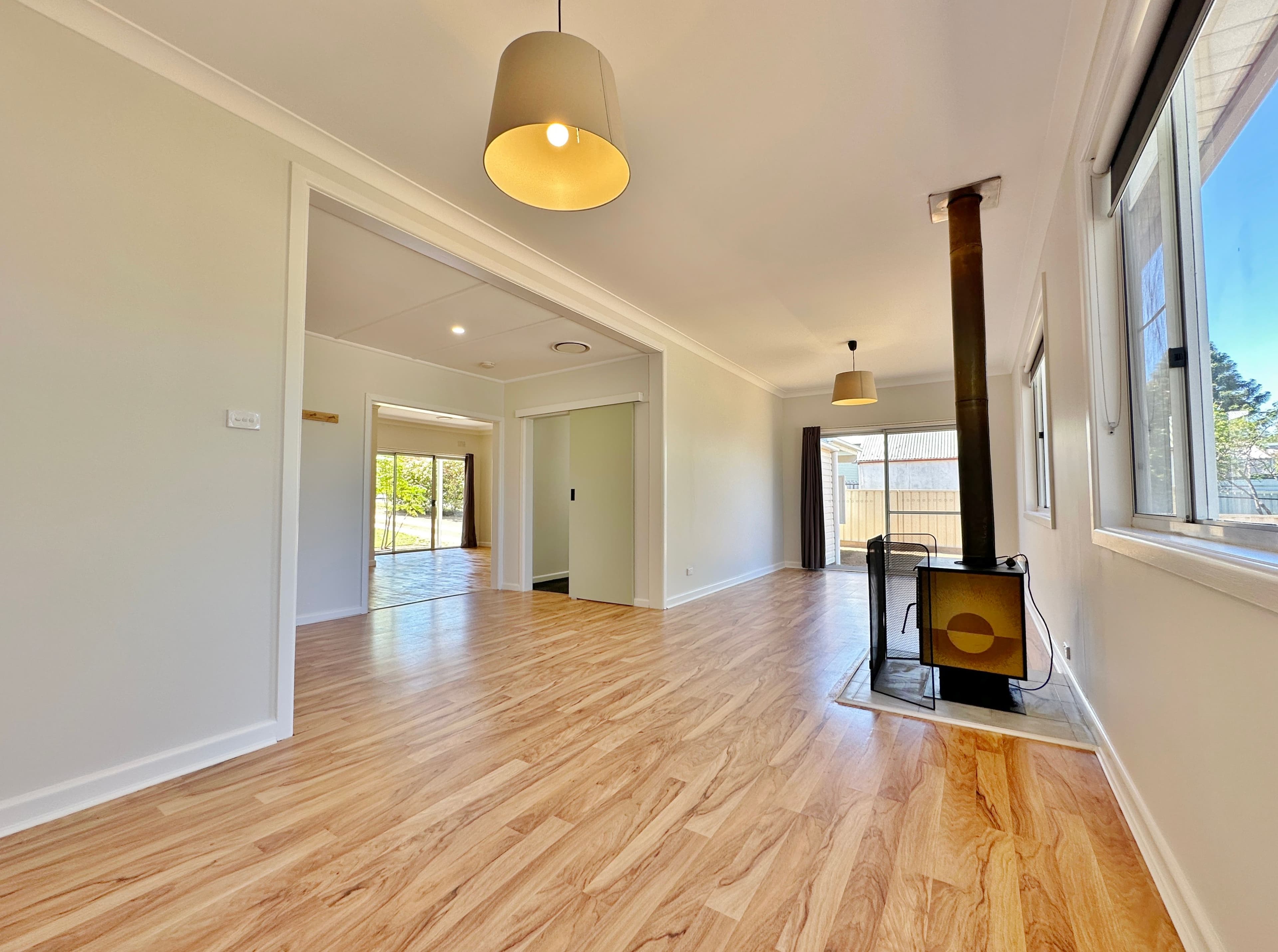 28 Brock Street, Young NSW 2594, Young - Thumbnail 8