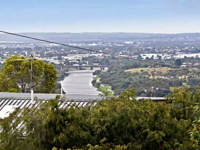 36 montpellier drive,, HIGHTON VIC 3216, Highton - Thumbnail 3