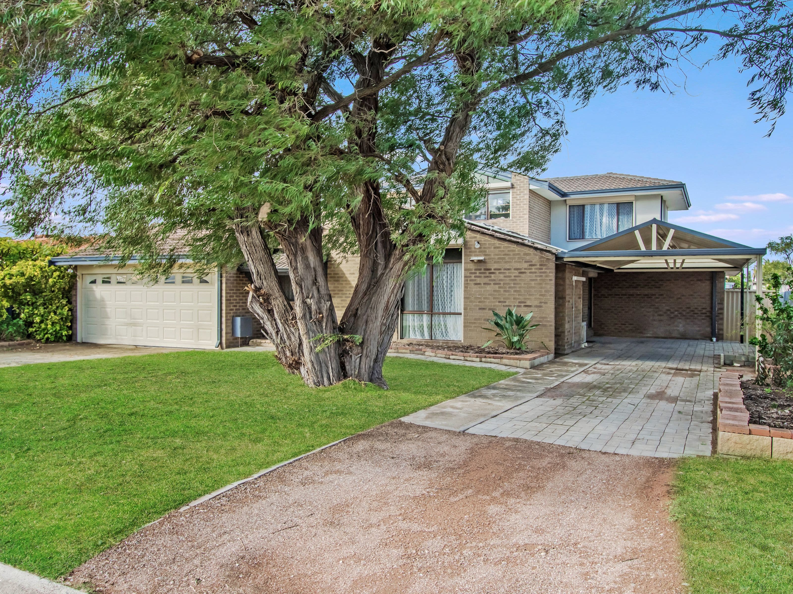 10 Goongarrie Drive, Waikiki WA 6169, Waikiki - Thumbnail 2