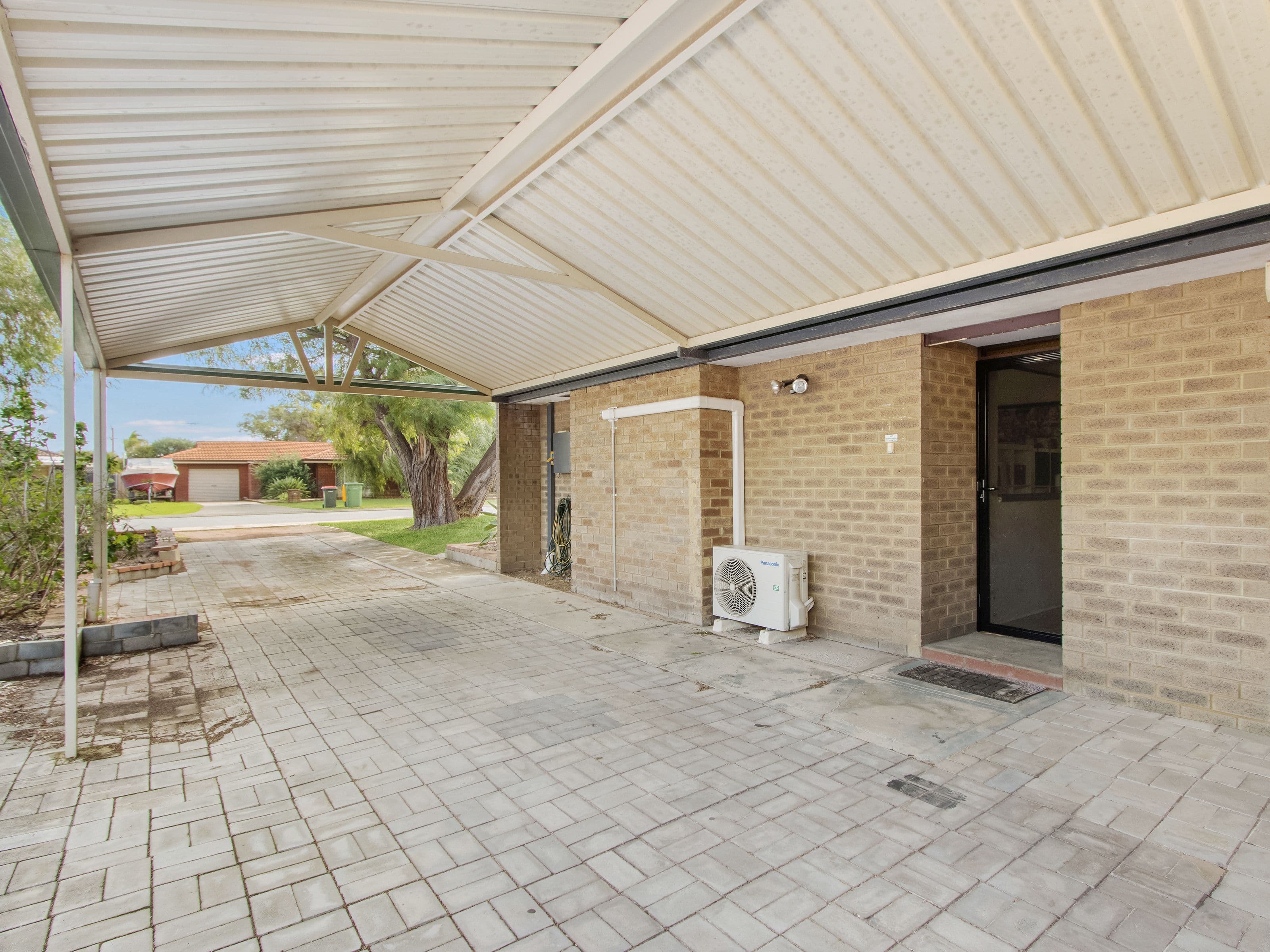 10 Goongarrie Drive, Waikiki WA 6169, Waikiki - Thumbnail 3