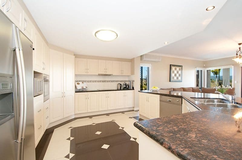 68 Peach Drive, ROBINA QLD 4226, Robina - Thumbnail 4