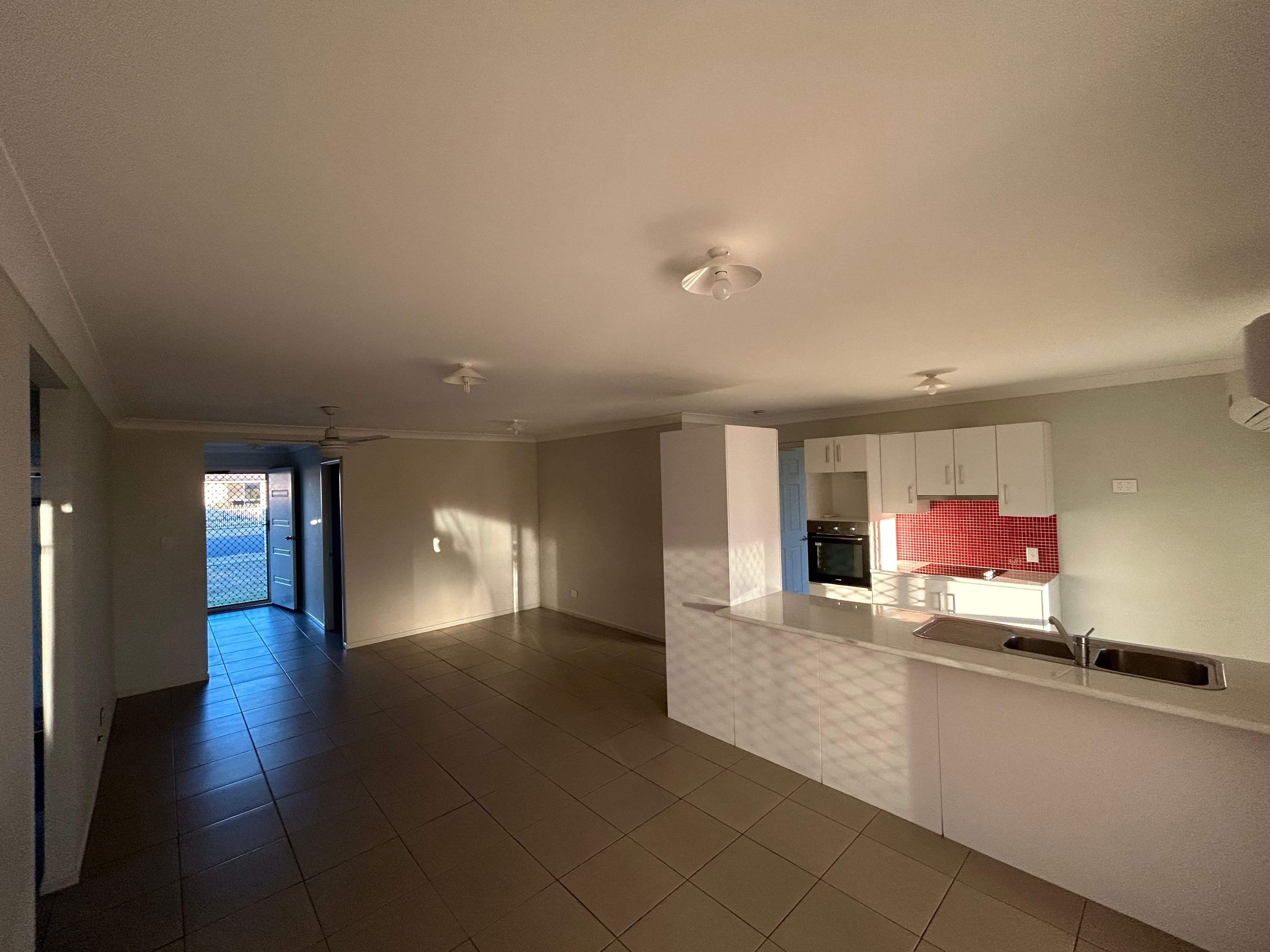 11 Berghofer Drive, Oakey QLD 4401, Oakey - Thumbnail 3