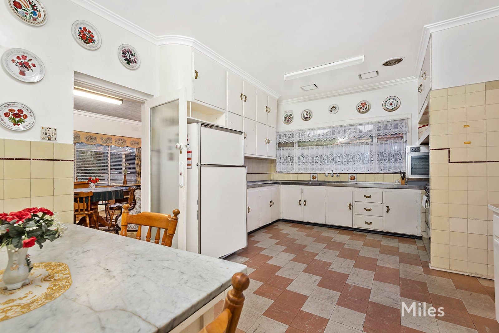 75 McArthur Road, Ivanhoe East, Ivanhoe East - Thumbnail 7
