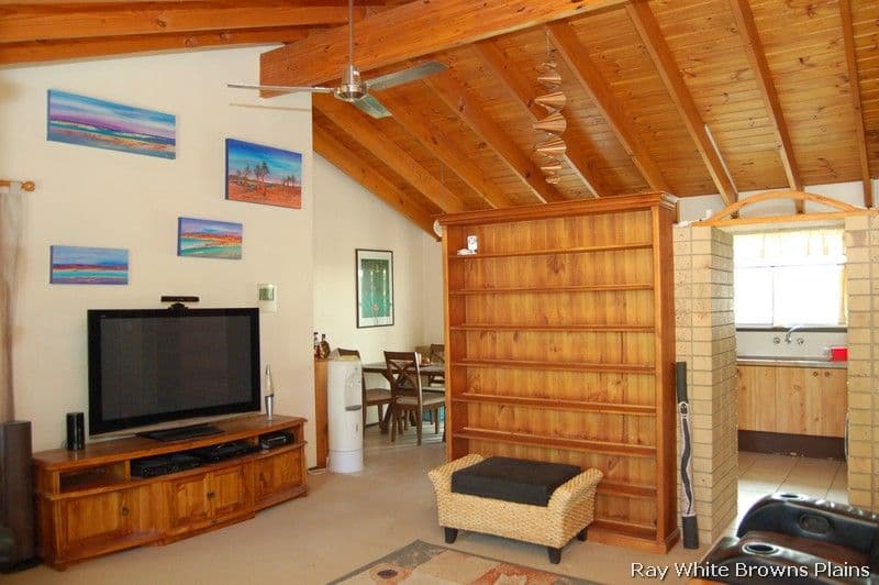 17 Conifer Street, HILLCREST QLD 4118, Hillcrest - Image 1