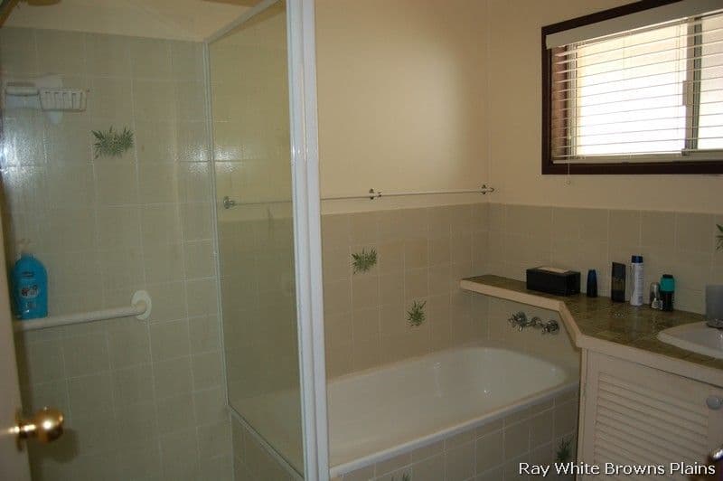 17 Conifer Street, HILLCREST QLD 4118, Hillcrest - Thumbnail 8