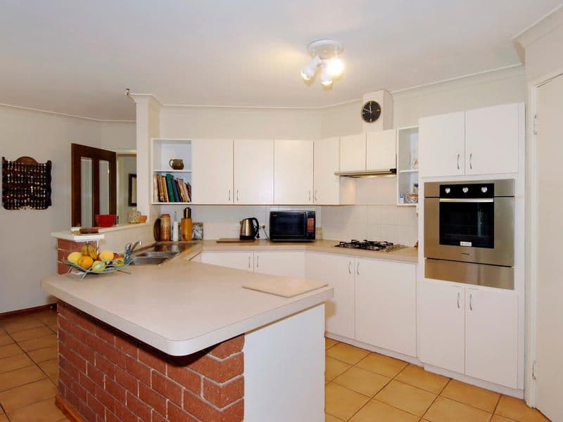 8 Requa Crescent, WARNBRO WA 6169, Warnbro - Thumbnail 2