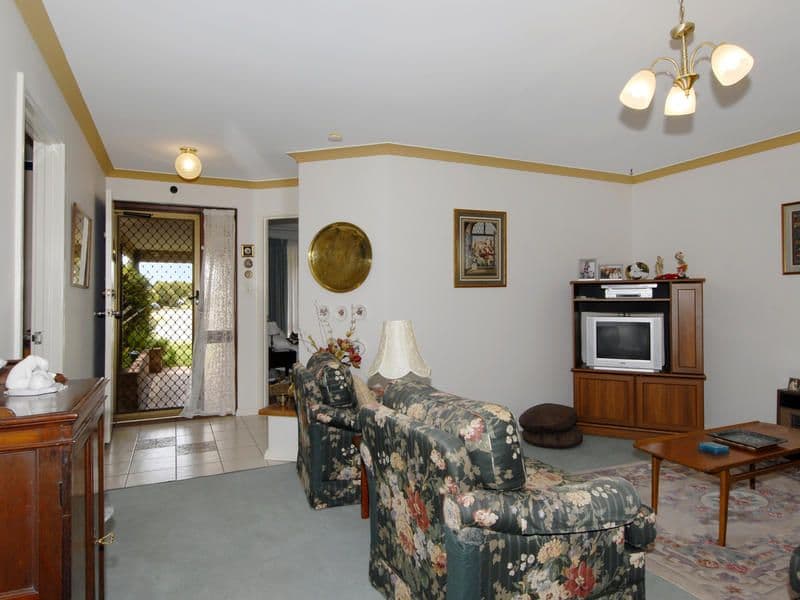 8 Requa Crescent, WARNBRO WA 6169, Warnbro - Thumbnail 5
