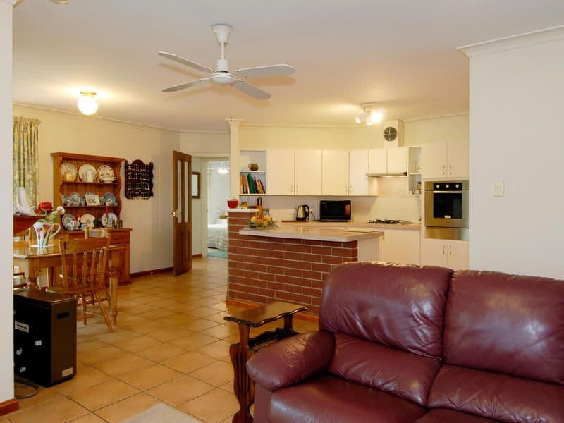 8 Requa Crescent, WARNBRO WA 6169, Warnbro - Thumbnail 8