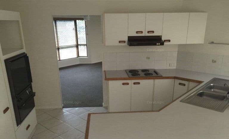 7 Salmon Street, Southport QLD 4215, Southport - Thumbnail 2