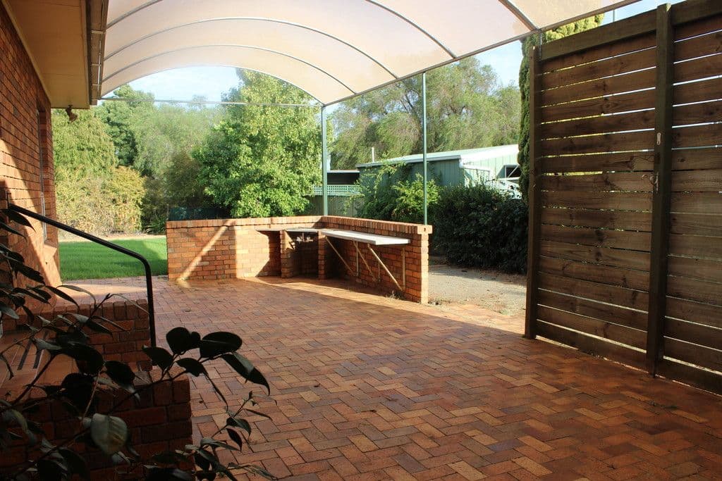 10 Skidmore Street, Temora - Thumbnail 8