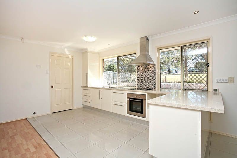 9 EMU Place, DOOLANDELLA QLD 4077, Doolandella - Thumbnail 4