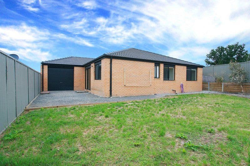 8 Avalon Crescent, CRANBOURNE VIC 3977, Cranbourne East - Thumbnail 8